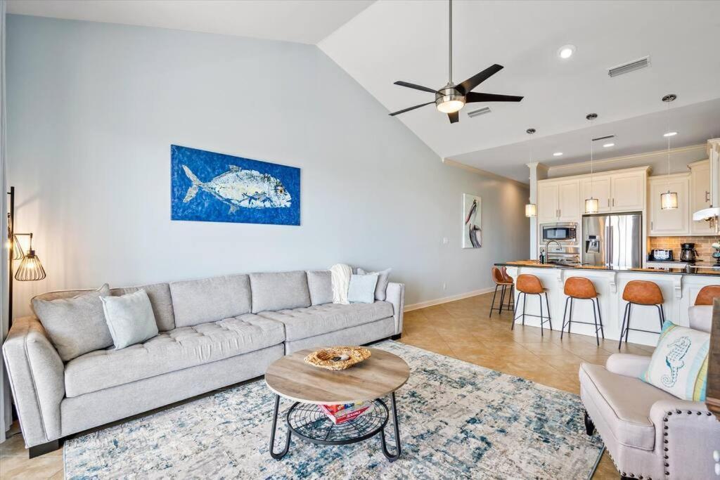 The Pelican Place - Amazing Views, Top Floor Condo 더핀 아일랜드 외부 사진